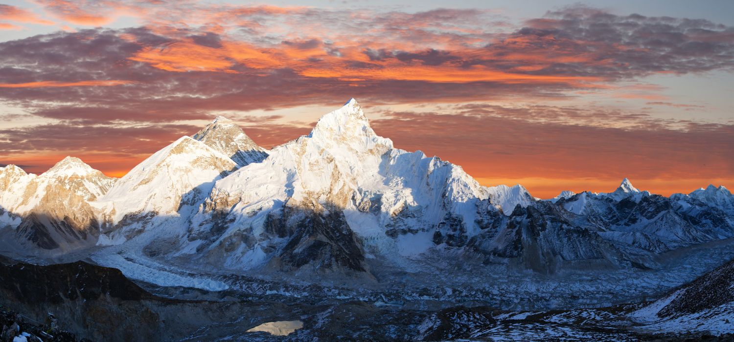 Mount Everest, evening panoramic view of with beautiful sunset clouds from Kala Patthar, Sagarmatha national park, Khumbu walley, Solukhumbu, Nepal Himalays