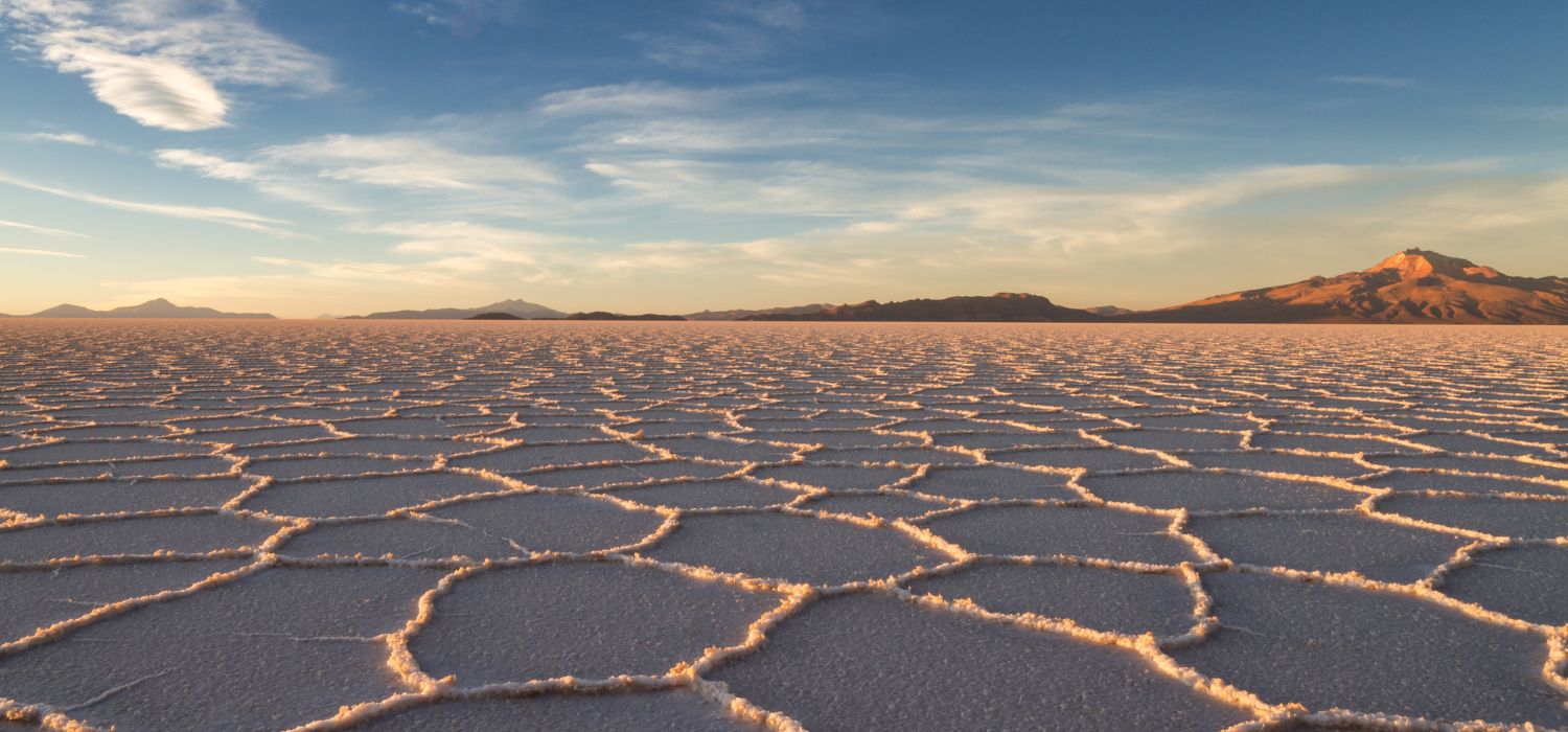 Salt Lake Salar de Uyuni in the afternoon sun, Bolivia